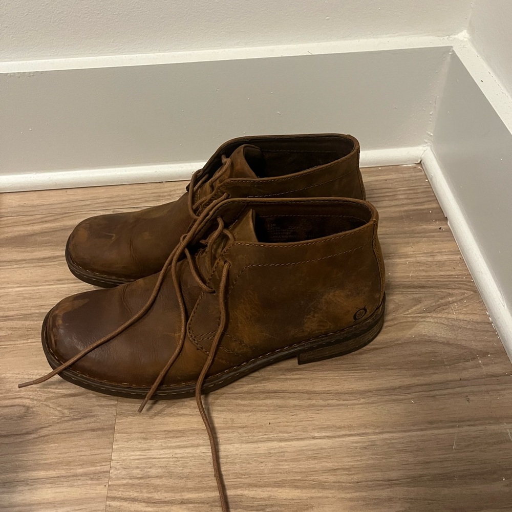 Born Grand Canyon Men's Tan Chukka Boots, Men’s 9. Like new, minimal wear. - Picture 4 of 5